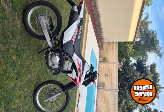 Motos - Honda Tornado 2022 Nafta 1500Km - En Venta
