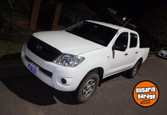 Camionetas - Toyota Hilux 4x4 TD DX 2.5 2011 Diesel 445000Km - En Venta