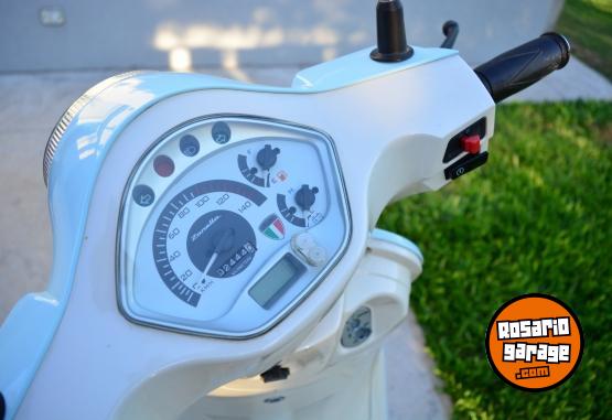Motos - Zanella Styler 150 2024 Nafta 2400Km - En Venta
