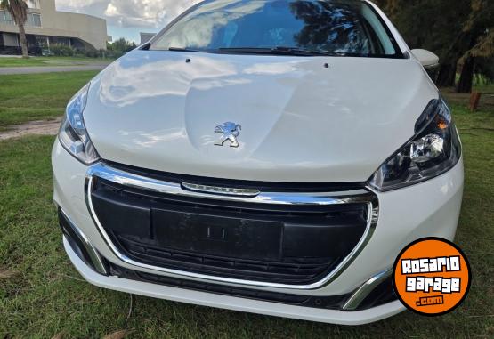 Autos - Peugeot 208 felline 2019 Nafta 123000Km - En Venta