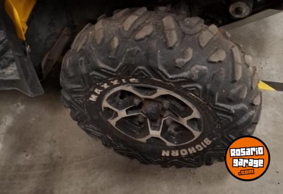 Cuatris y UTVs - Can Am Outlander bi-plaza G2 Max 2014 15700Km - En Venta