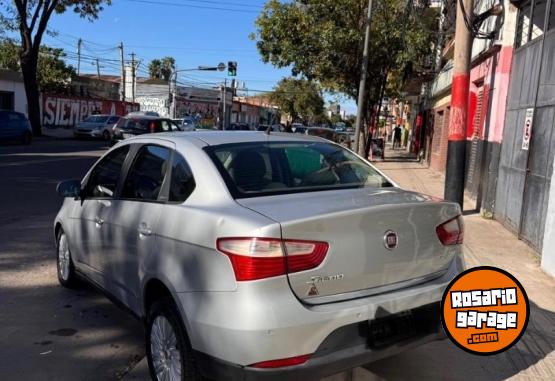 Autos - Fiat grand siena 2016 Nafta 185000Km - En Venta
