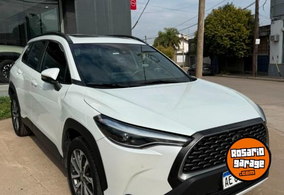 Camionetas - Toyota Corolla Cross Seg 2021 Nafta 83000Km - En Venta