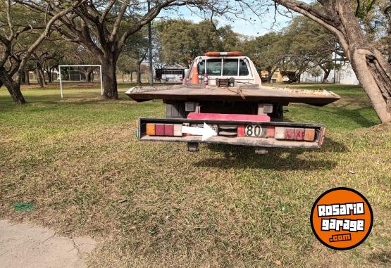 Camiones y Gr�as - FORD 4000 AUXILIO - En Venta