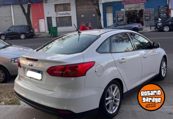 Autos - Ford Focus 2020 Nafta 100000Km - En Venta