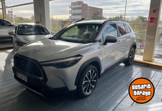Autos - Toyota COROLLA CROSS SEG HIBRIDA 2022 Nafta 60140Km - En Venta