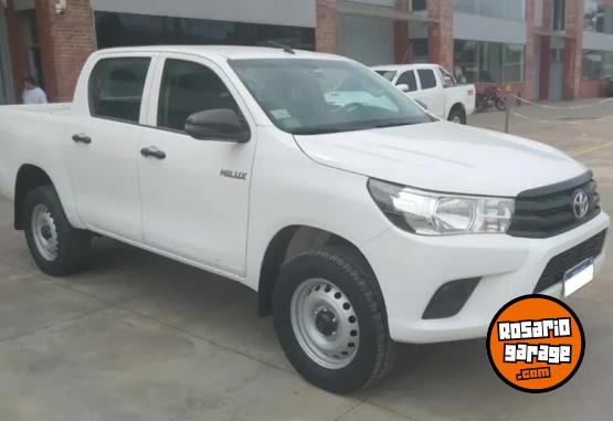 Camionetas - Toyota Hilux 2021 Nafta 131000Km - En Venta