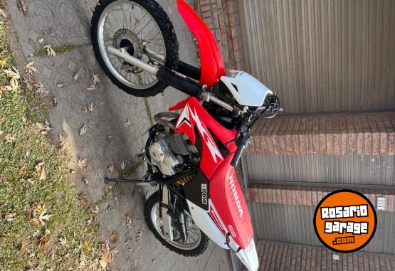 Motos - Honda Xr 250 tornado 2016 Nafta 33700Km - En Venta