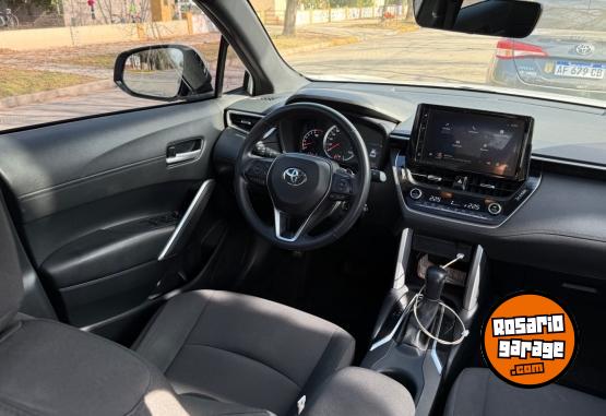 Autos - Toyota Corolla cross xei 2.0 cvt 2023 Nafta 60000Km - En Venta