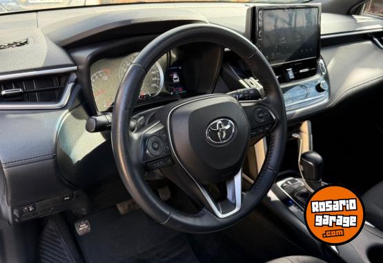Autos - Toyota Corolla cross xei 2.0 cvt 2023 Nafta 60000Km - En Venta