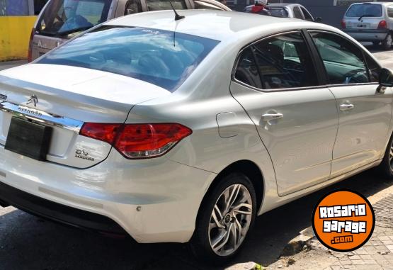 Autos - Citroen C4 - SEDAN 4 PUERTAS 2013 Nafta 84650Km - En Venta