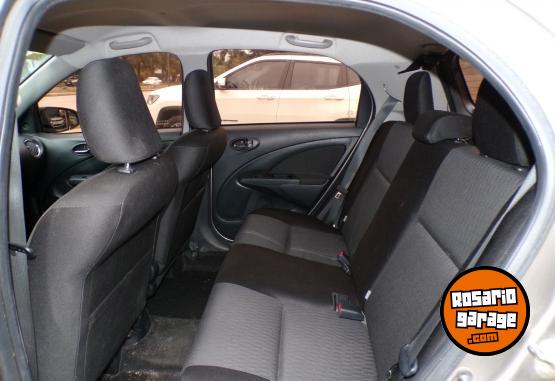 Autos - Toyota etios xls a/t 2020 Nafta 74700Km - En Venta