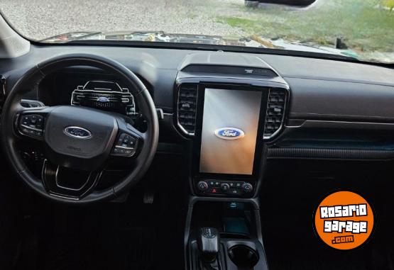 Camionetas - Ford Ranger V6 limited 2025 Diesel 35000Km - En Venta