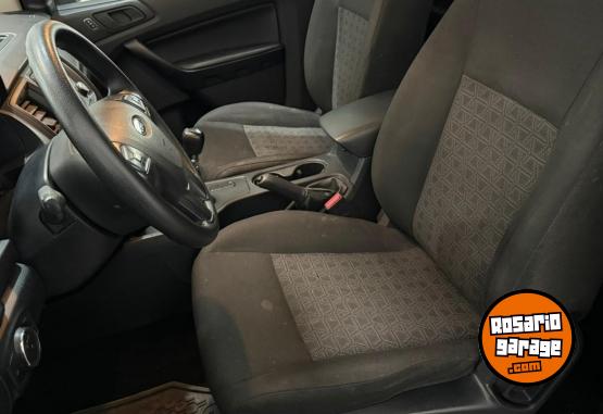 Utilitarios - Ford Ranger 2.2 cabina simple 2023 Diesel 23600Km - En Venta