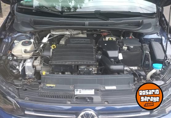 Autos - Volkswagen Polo Comfortline 2018 Nafta 75000Km - En Venta