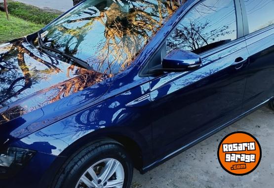 Autos - Volkswagen Polo Comfortline 2018 Nafta 75000Km - En Venta