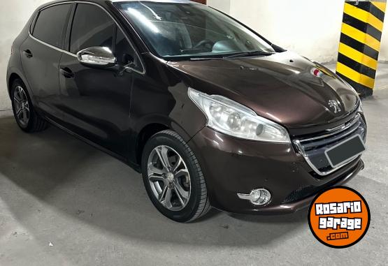 Autos - Peugeot 208 FELINE 1.6 2014 Nafta 111000Km - En Venta