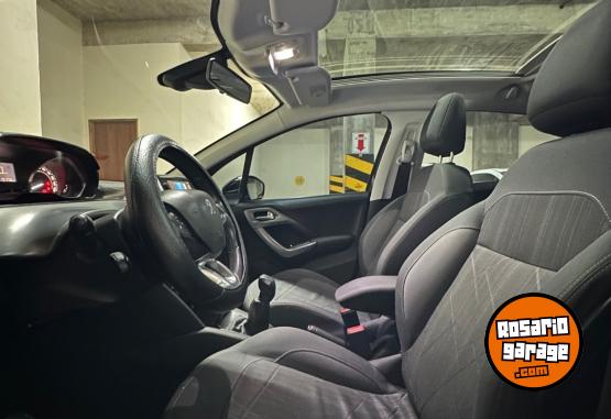 Autos - Peugeot 208 FELINE 1.6 2014 Nafta 111000Km - En Venta