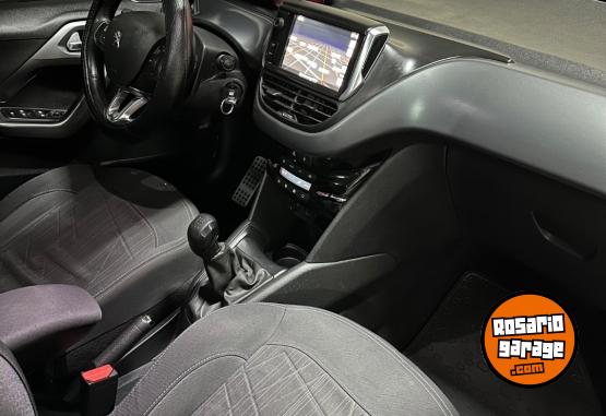 Autos - Peugeot 208 FELINE 1.6 2014 Nafta 111000Km - En Venta