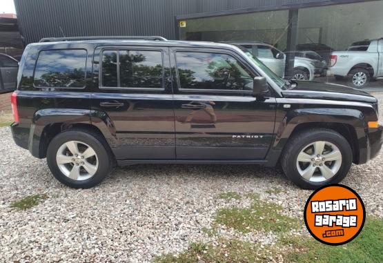 Camionetas - Jeep Patriot Sport 4x4 2012 Nafta 146000Km - En Venta