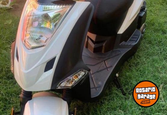 Motos - Kymco Agility 2023 Nafta 8500Km - En Venta