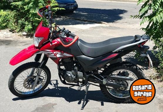 Motos - Zanella ZR250 2024 Nafta 14000Km - En Venta