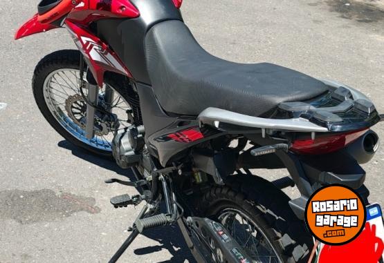 Motos - Zanella ZR250 2024 Nafta 14000Km - En Venta