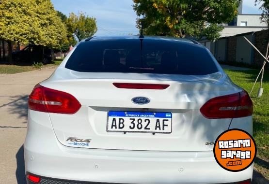 Autos - Ford SE PLUS 2017 Nafta 110000Km - En Venta