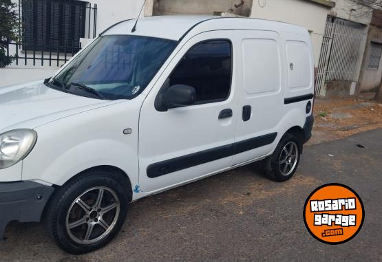 Utilitarios - Renault Kangoo furgon con aire 2012 Diesel 178000Km - En Venta