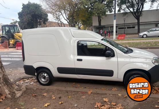 Utilitarios - Fiat Fiorino 2017 GNC 106000Km - En Venta