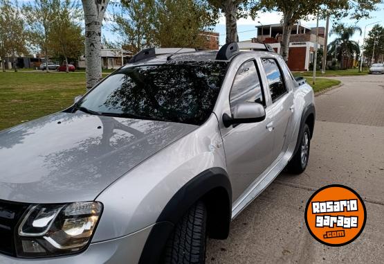 Camionetas - Renault Duster Oroch 2.0 Outsider 2018 GNC 206000Km - En Venta