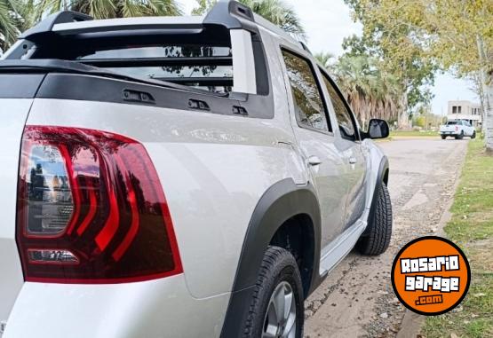 Camionetas - Renault Duster Oroch 2.0 Outsider 2018 GNC 206000Km - En Venta