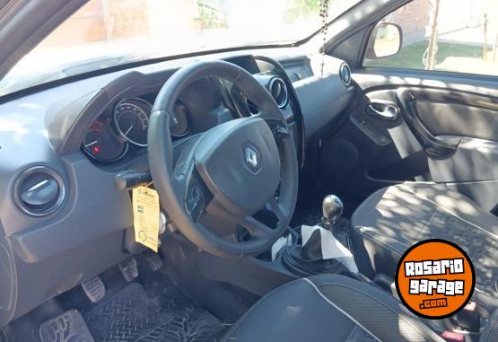 Camionetas - Renault Duster Oroch 2.0 Outsider 2018 GNC 206000Km - En Venta