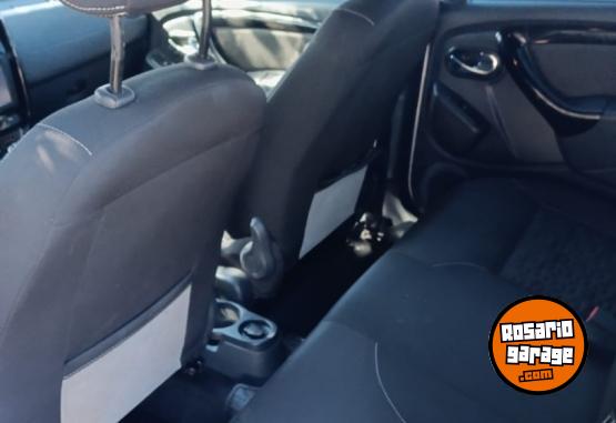 Camionetas - Renault Duster Oroch 2.0 Outsider 2018 GNC 206000Km - En Venta