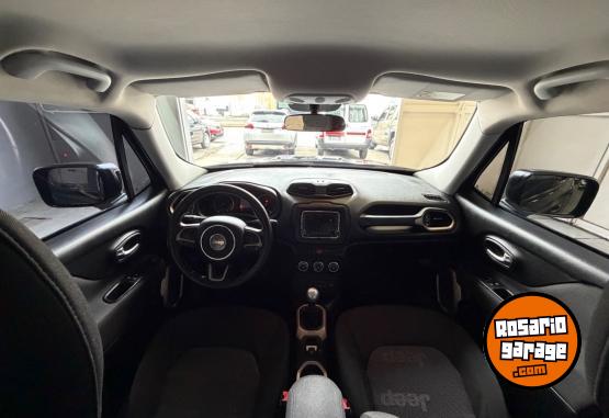 Camionetas - Chrysler JEEP RENEGADE SPORT 2017 Nafta 90000Km - En Venta