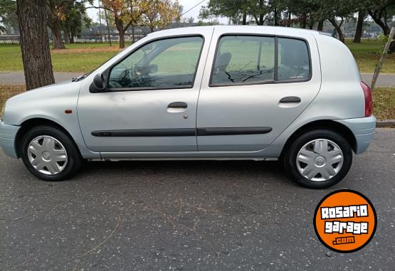 Autos - Renault Clio 2 RN 2000 Nafta 300000Km - En Venta