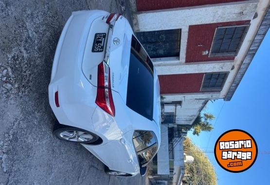 Autos - Toyota Corolla 2015 Nafta 160000Km - En Venta