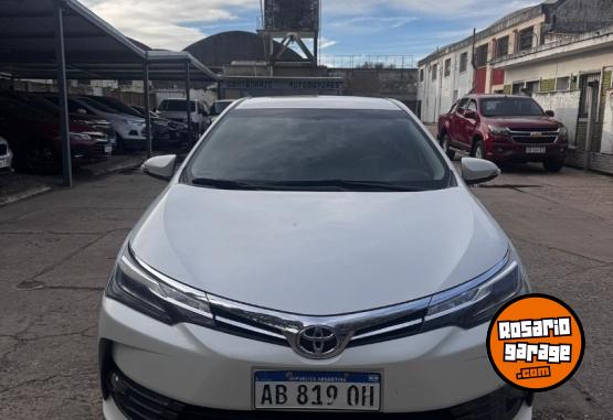 Autos - Toyota Corolla XEi 1.8 MT 2017 Nafta 85000Km - En Venta