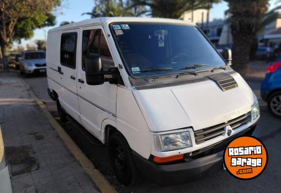 Utilitarios - Renault Trafic 2.1 1996 Diesel 300000Km - En Venta