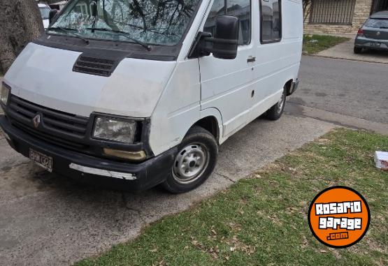Utilitarios - Peugeot Trafic 1997 GNC 111111Km - En Venta