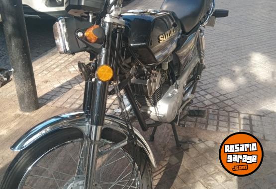 Motos - Suzuki AX100 2025 Nafta 1000Km - En Venta