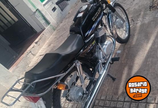 Motos - Suzuki AX100 2025 Nafta 1000Km - En Venta