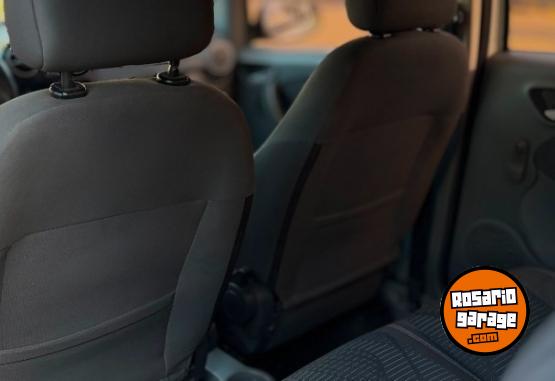 Autos - Fiat Palio 2014 GNC 140000Km - En Venta