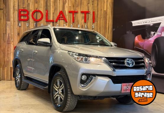 Camionetas - Toyota SW4 SR 4X4 AT 2019 Diesel 175000Km - En Venta