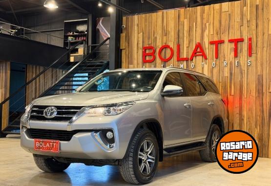 Camionetas - Toyota SW4 SR 4X4 AT 2019 Diesel 175000Km - En Venta