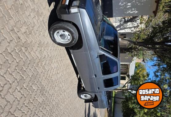 Camionetas - Nissan 2002 2002 Diesel 400000Km - En Venta