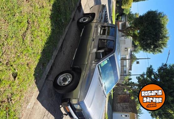 Camionetas - Nissan 2002 2002 Diesel 400000Km - En Venta