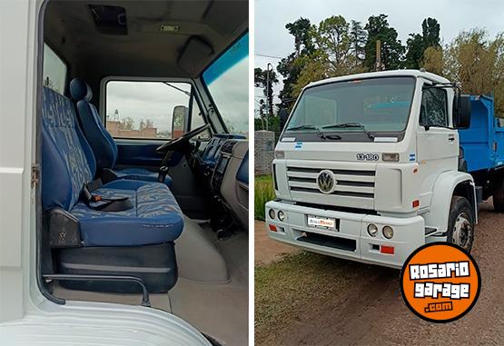 Camiones y Grúas - Volskwagen 13180 - Año 2005 - En Venta