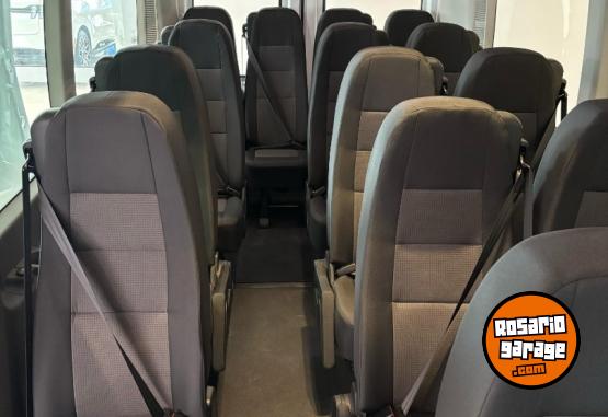 Utilitarios - Ford Transit Minibus 17+1 2026 Nafta 0Km - En Venta