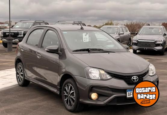 Autos - Toyota Etios XLS 2022 Nafta 37000Km - En Venta